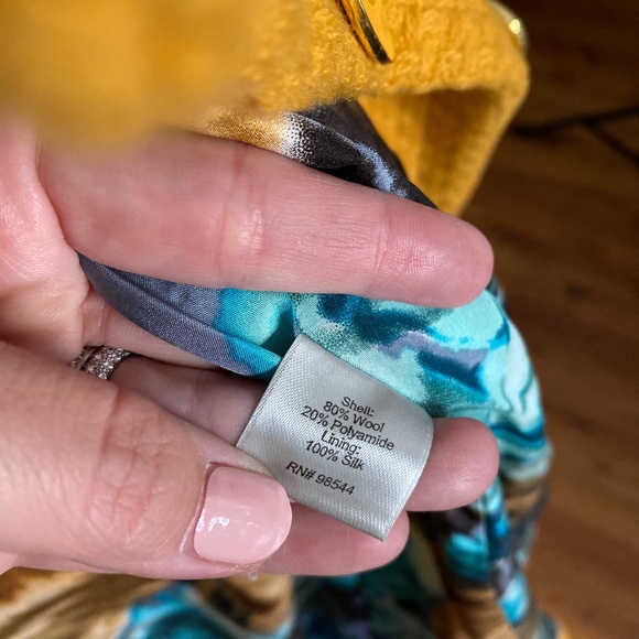 Beth Bowely Coat with Silk Lining, size 4 - Picture 6 of 8